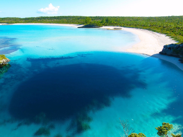 Blue Hole Exuma Bahamas